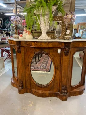 Sideboard