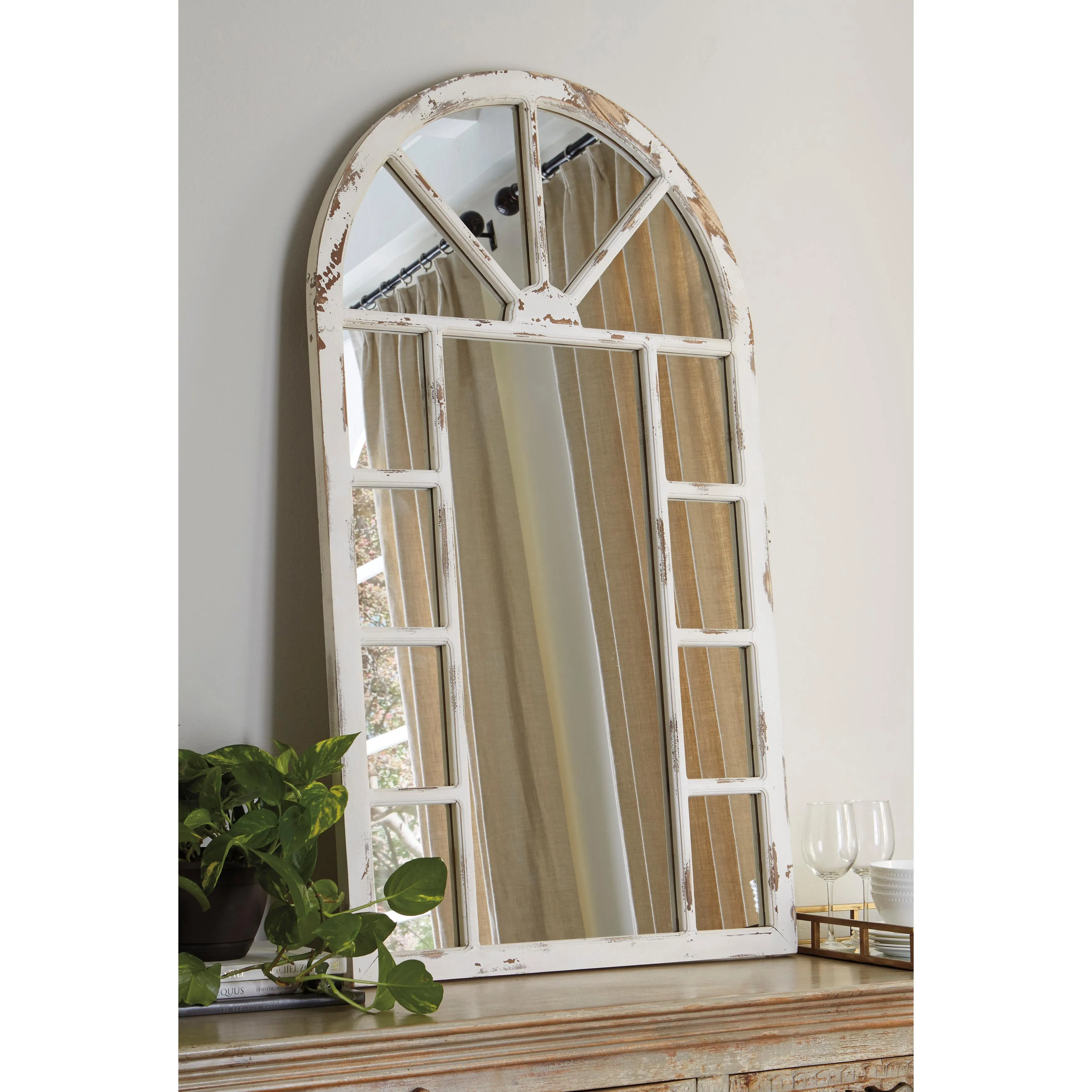 Signature Design by Ashley Divikar Wall Mirror A8010069