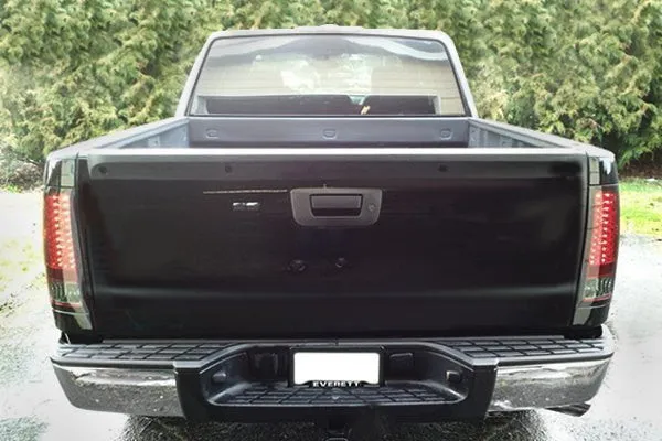 Spyder Sierra 07-13 1500 2500HD/3500HD LED Bar Tail Lights Red